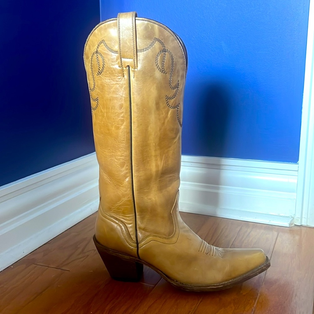 Sterling River 8.5 Women’s Cowboy Boots